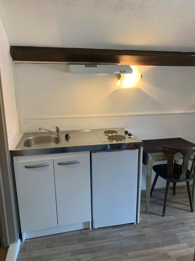 Hotel Le Cosy Pont-de-Cheruy Bagian luar foto