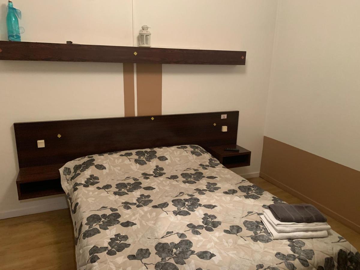Hotel Le Cosy Pont-de-Cheruy Bagian luar foto