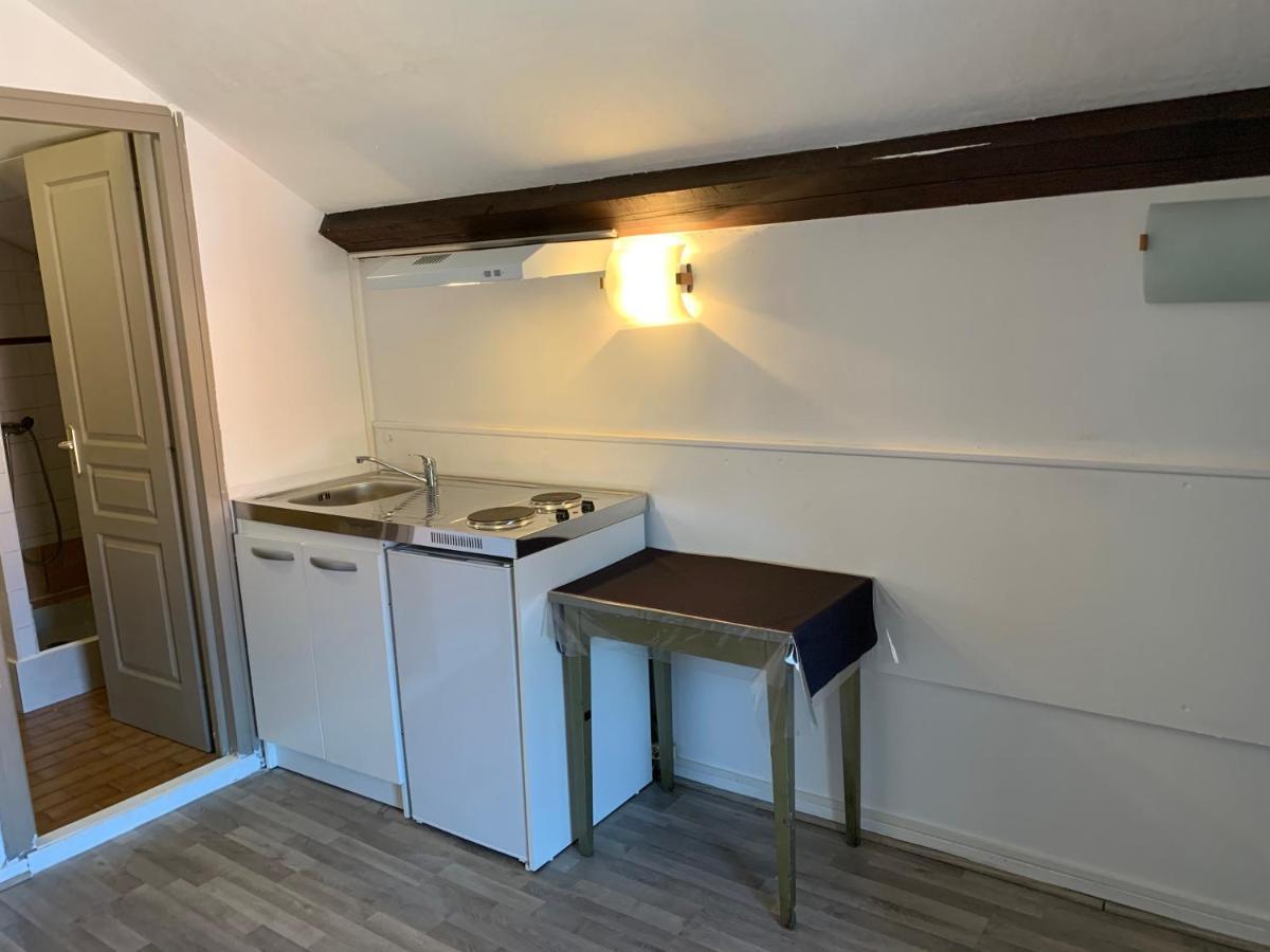 Hotel Le Cosy Pont-de-Cheruy Bagian luar foto